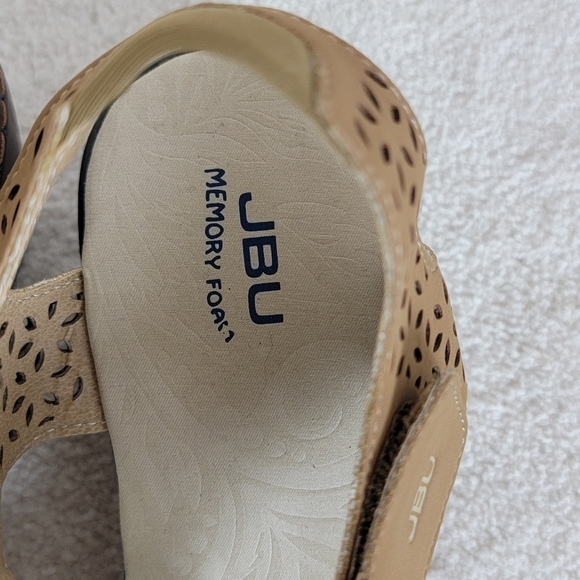 Jambu JBU Chloe Tan Peep Toe T Strap Vegan Wedge Sandal  Sz 10M NEW - Picture 8 of 14